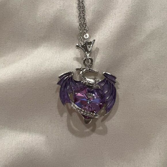 Whimsical Dragon Purple Heart Pendant Silver-Tone Necklace NEW - Picture 1 of 4